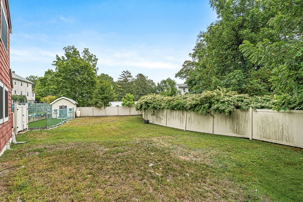 1 Ludlow Ave Wakefield, MA 01880 1 Ludlow Ave Wakefield, MA 01880