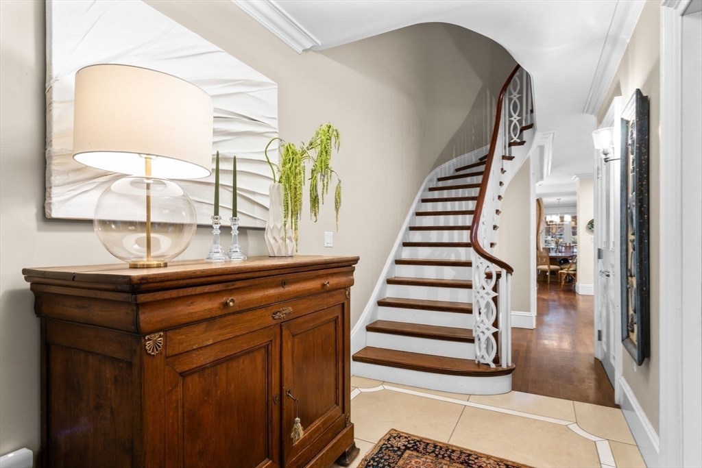 15 West Cedar St Boston, MA 02108