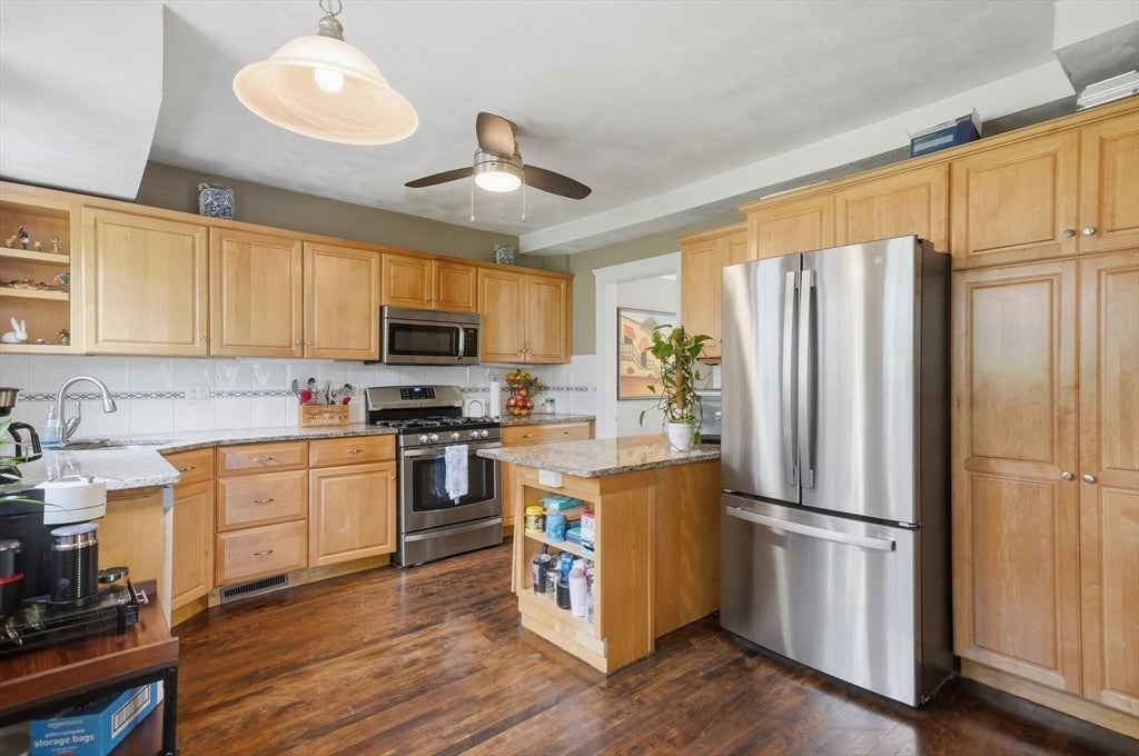 51 Fairmount Ave #51 Wakefield, MA 01880