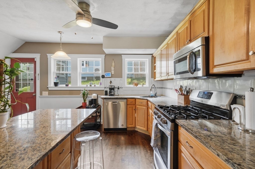 51 Fairmount Ave #51 Wakefield, MA 01880