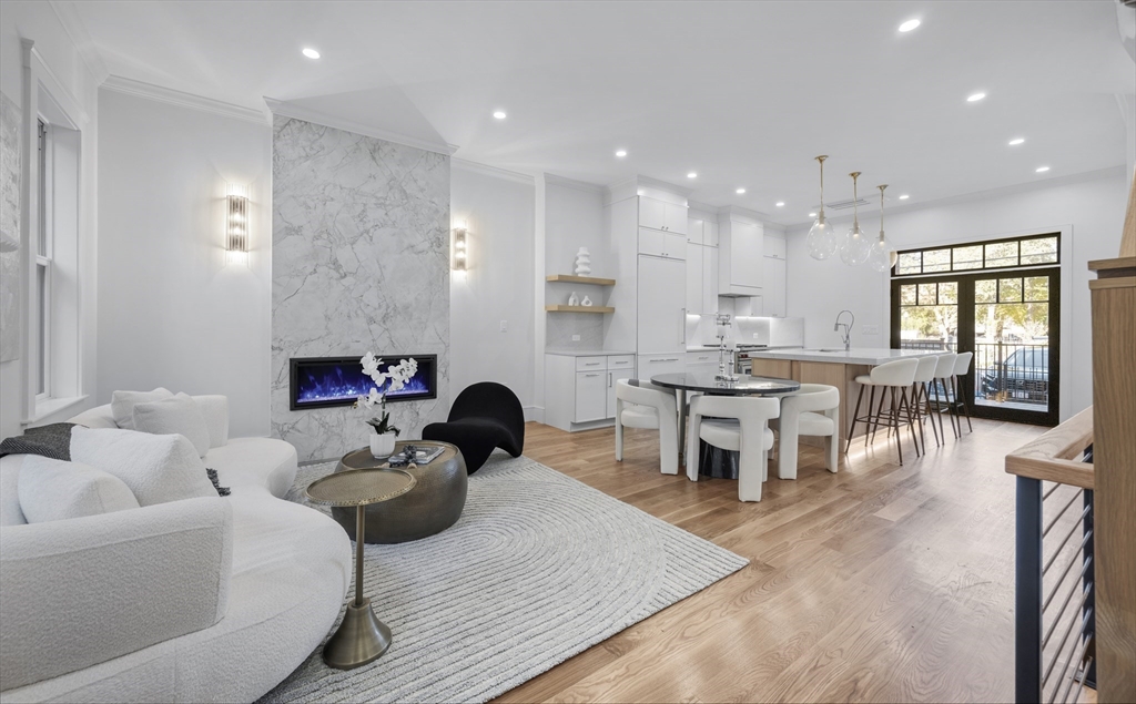 193 West Springfield St