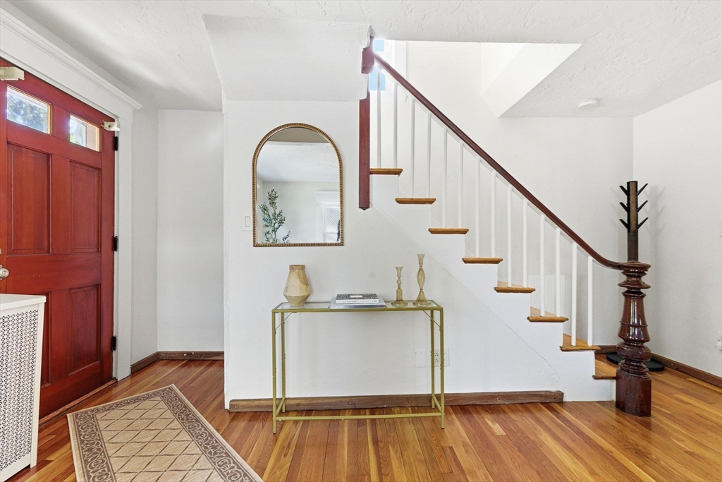 6 Highland St Wakefield, MA 01880