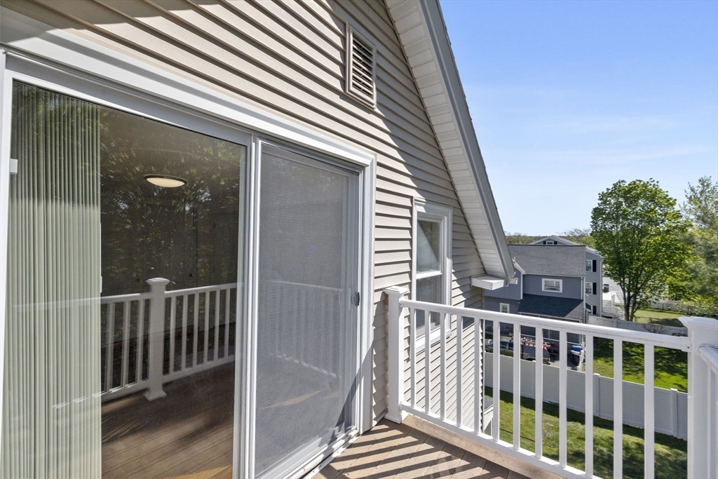 6 Highland St Wakefield, MA 01880