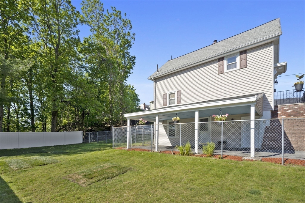 6 Highland St Wakefield, MA 01880
