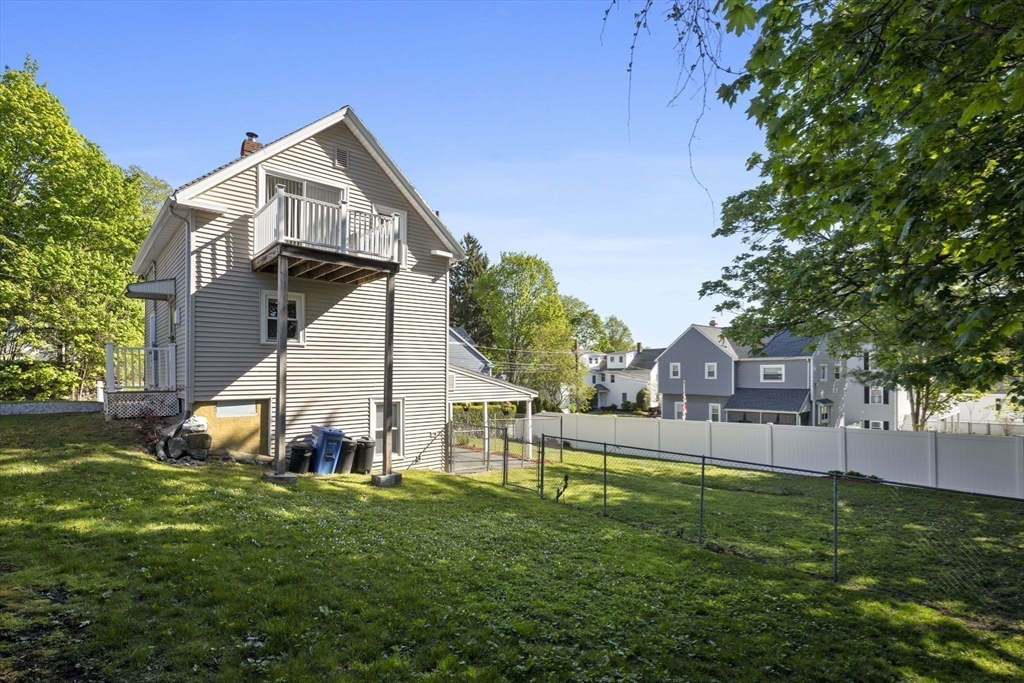 6 Highland St Wakefield, MA 01880