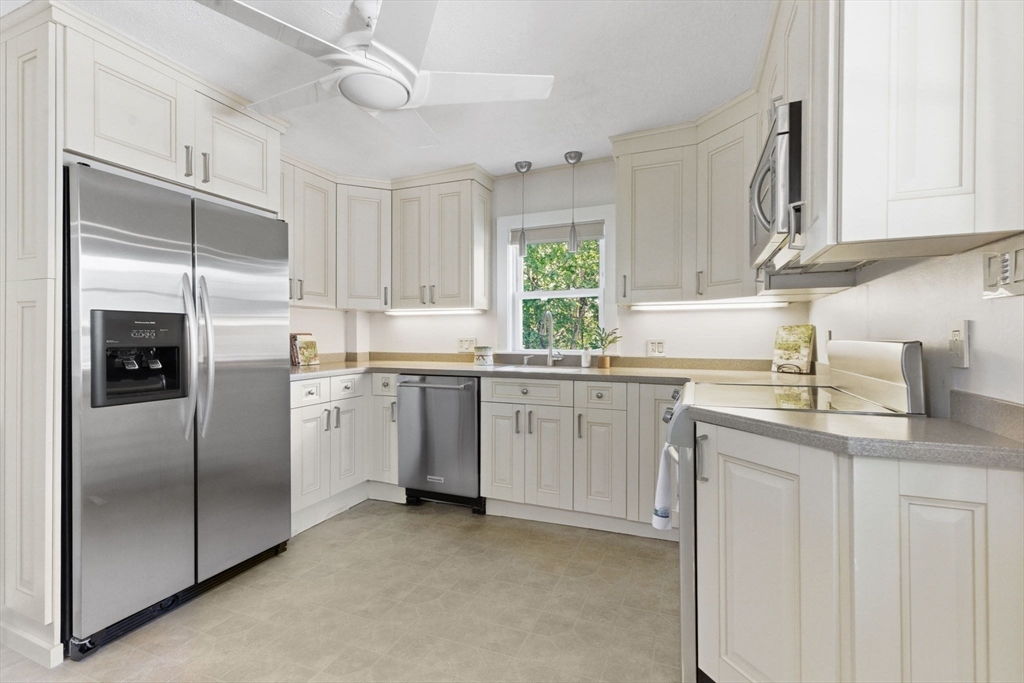 6 Highland St Wakefield, MA 01880
