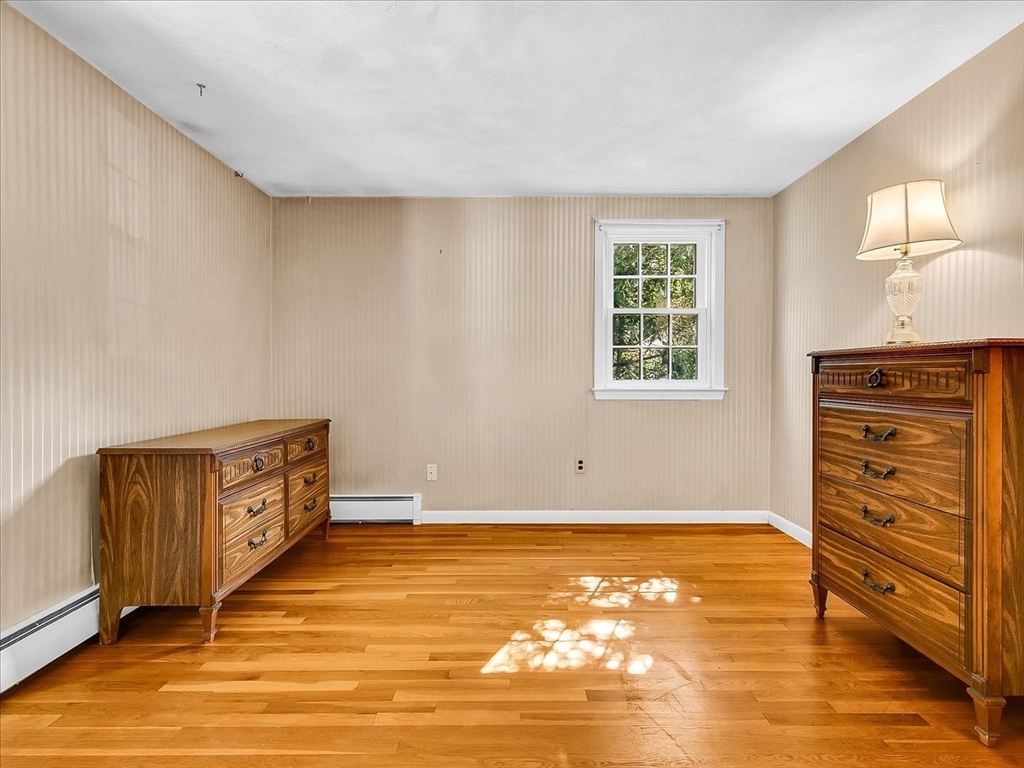 7 Kennedy Cir Wakefield, MA 01880