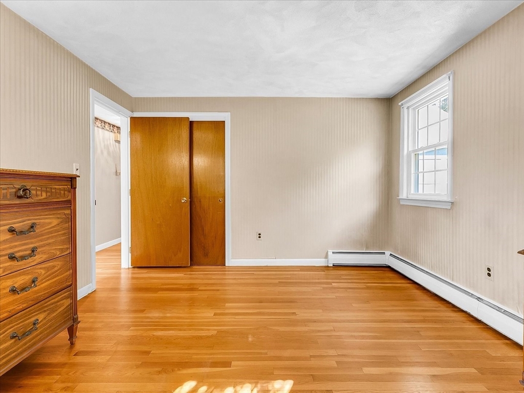 7 Kennedy Cir Wakefield, MA 01880