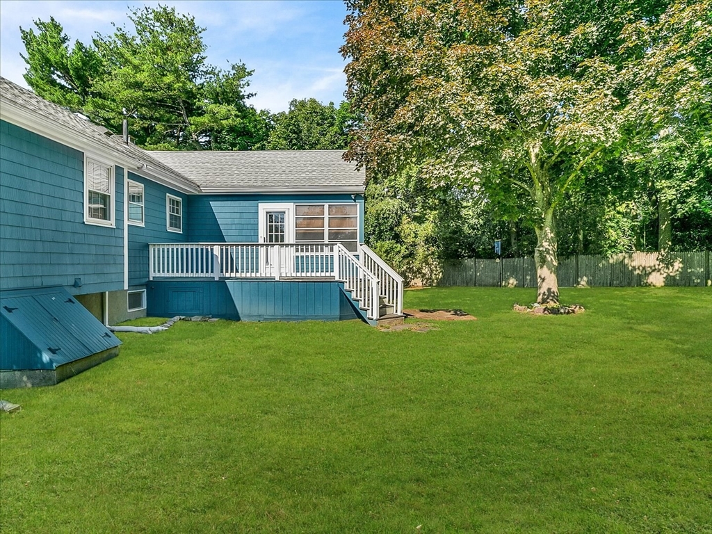 7 Kennedy Cir Wakefield, MA 01880