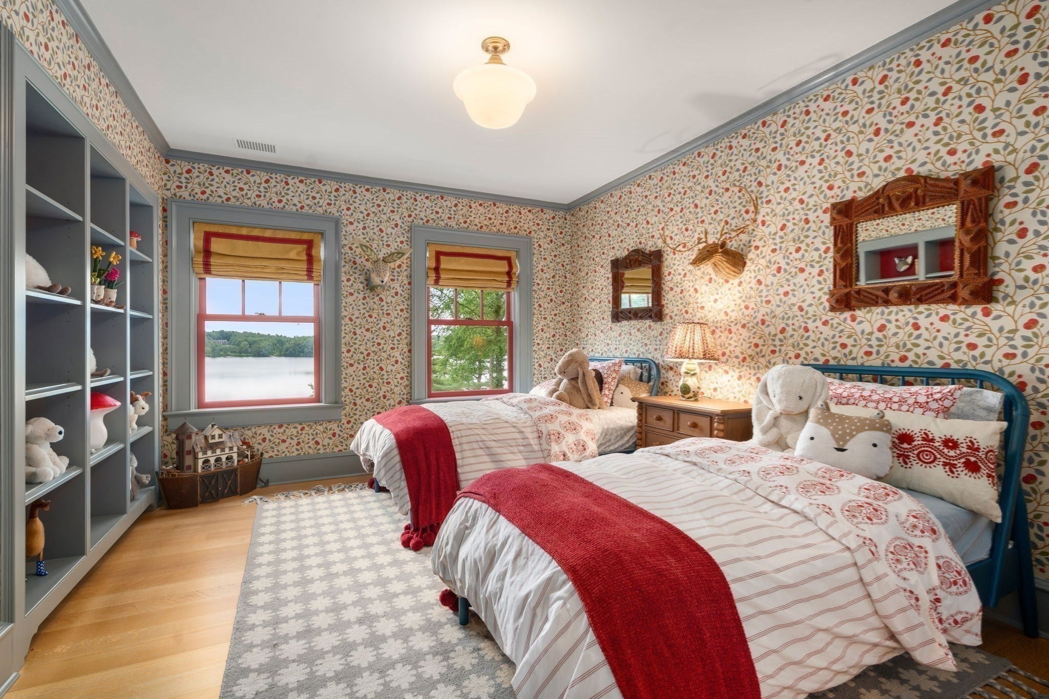 145 Frst St Sherborn, MA 01770
