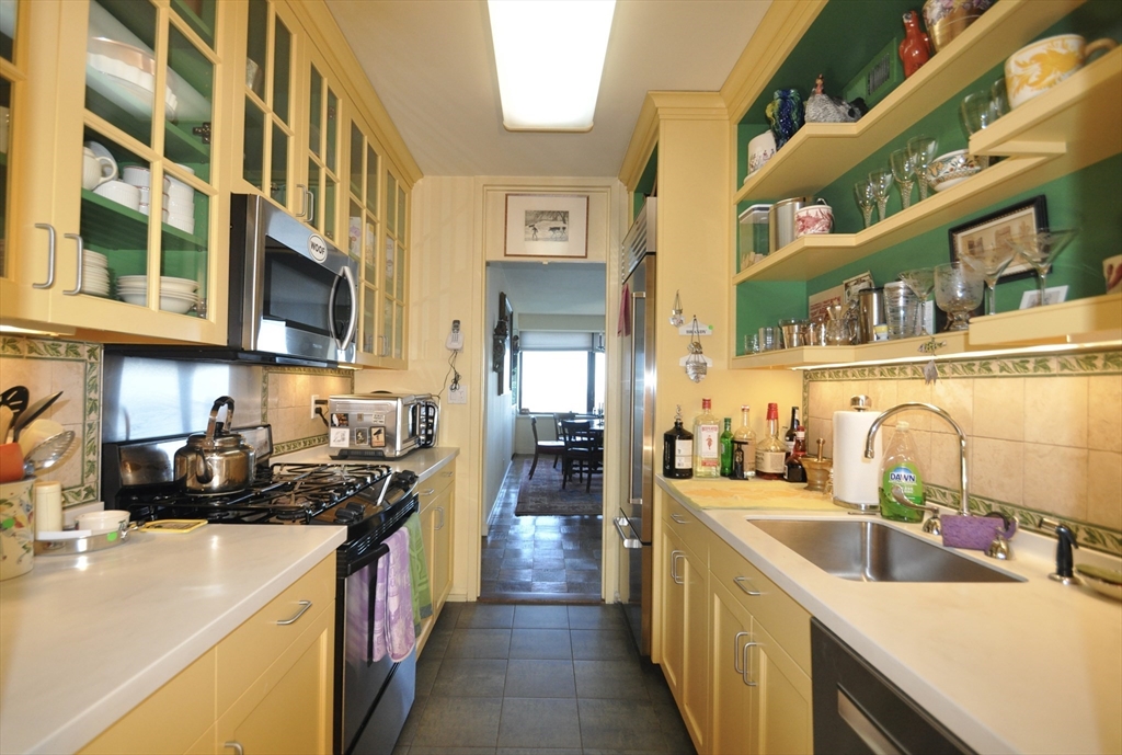 65 E India Row #PHF Boston, MA 02110