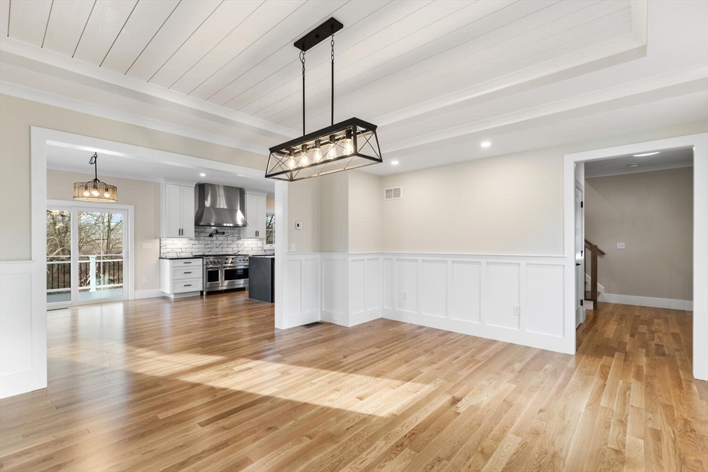 395 Vernon St Wakefield, MA 01880