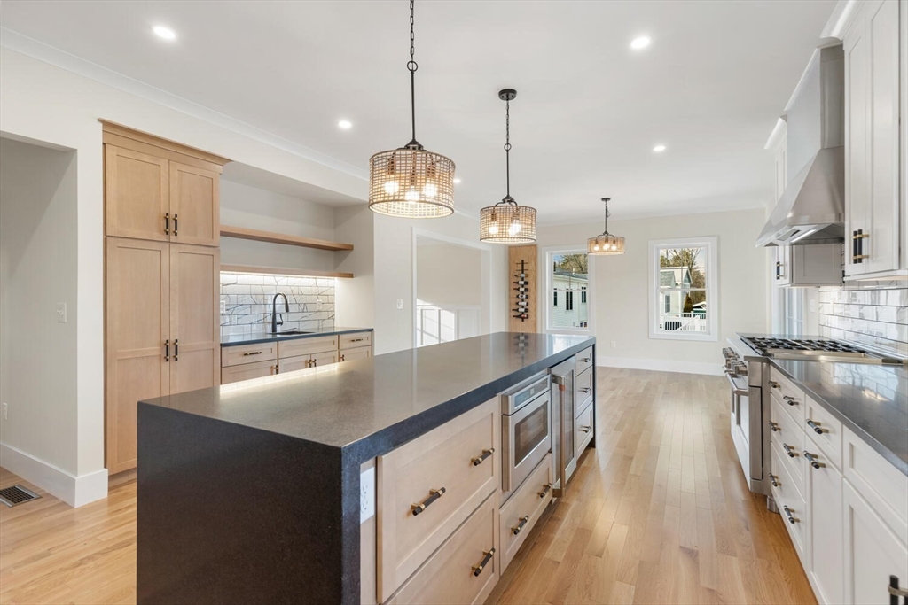 395 Vernon St Wakefield, MA 01880