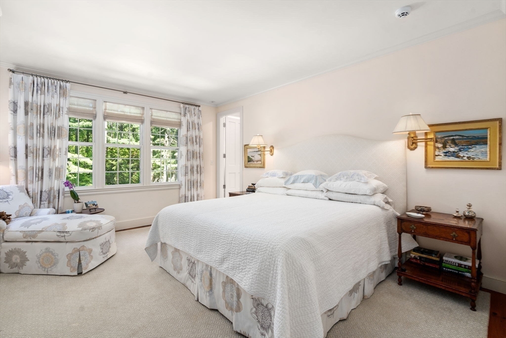 4 Claybrook Rd Dover, MA 02030