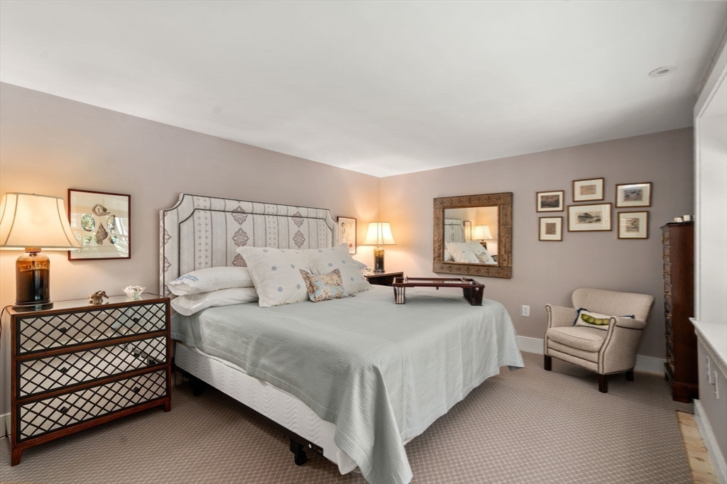 4 Claybrook Rd Dover, MA 02030