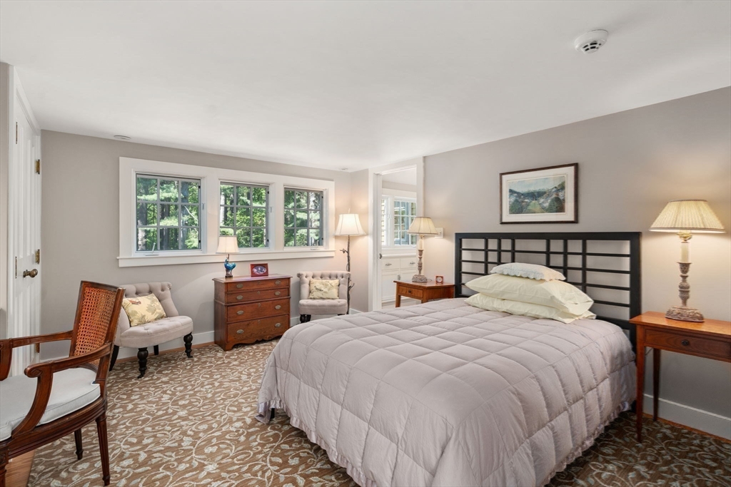 4 Claybrook Rd Dover, MA 02030