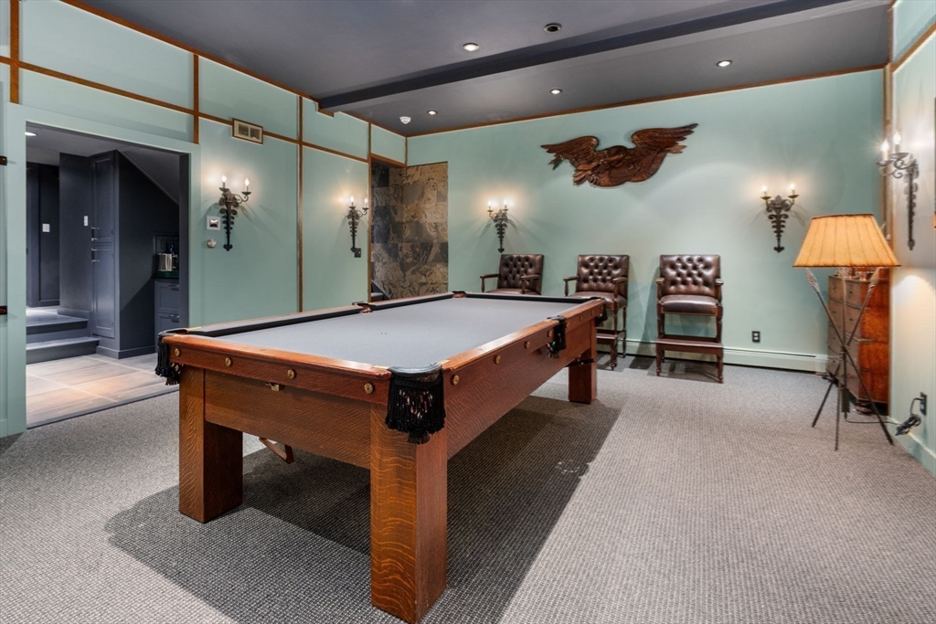 4 Claybrook Rd Dover, MA 02030