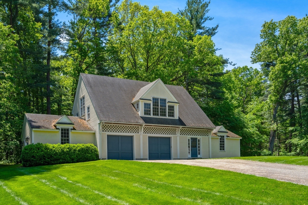 4 Claybrook Rd Dover, MA 02030