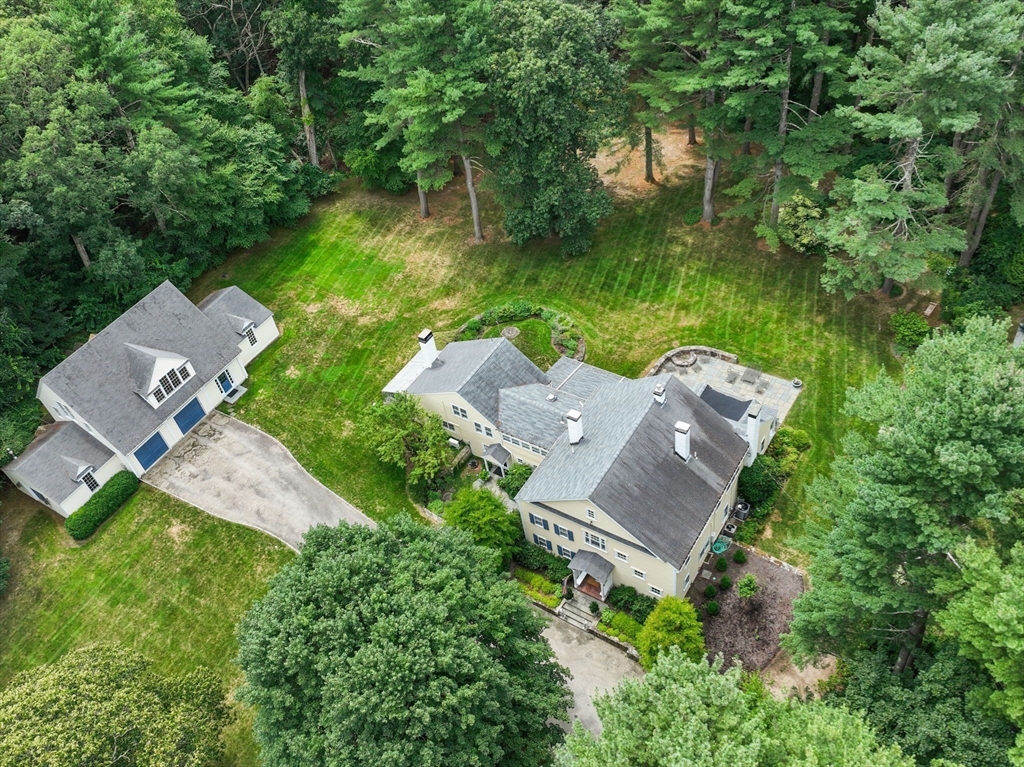 4 Claybrook Rd Dover, MA 02030