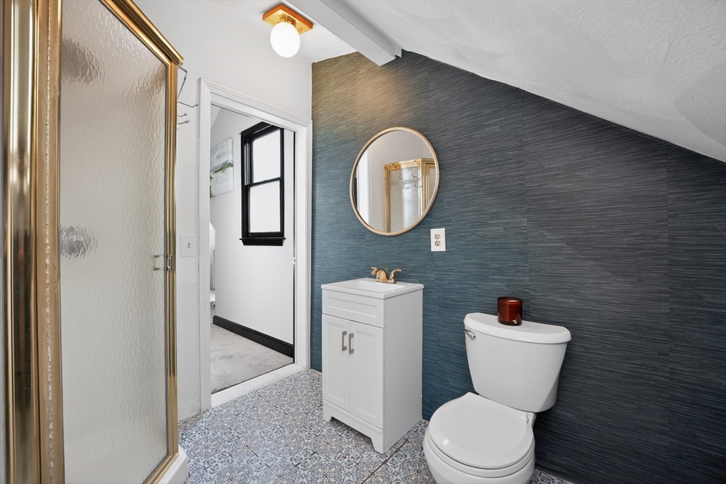 44 Church St Wakefield, MA 01880