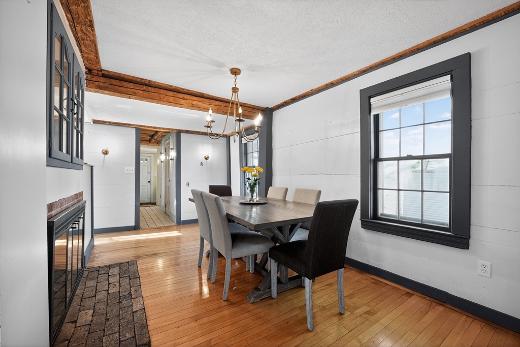 44 Church St Wakefield, MA 01880