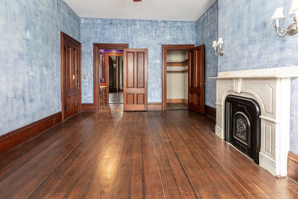 56 Rutland Sq Boston, MA 02118