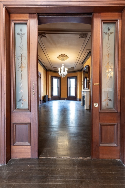 56 Rutland Sq Boston, MA 02118