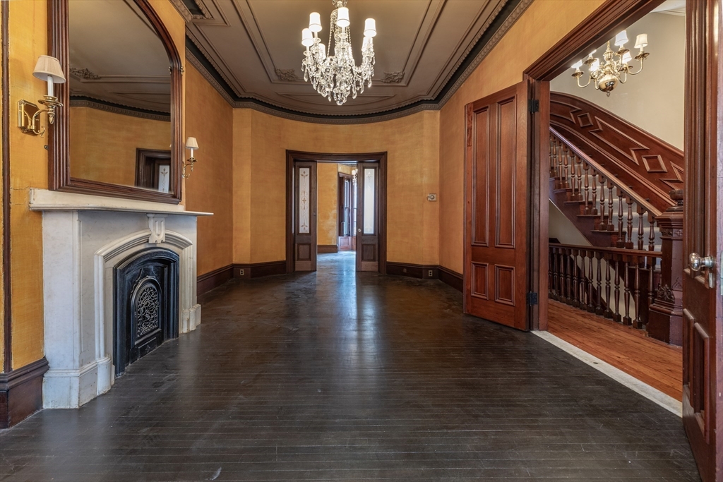 56 Rutland Sq Boston, MA 02118