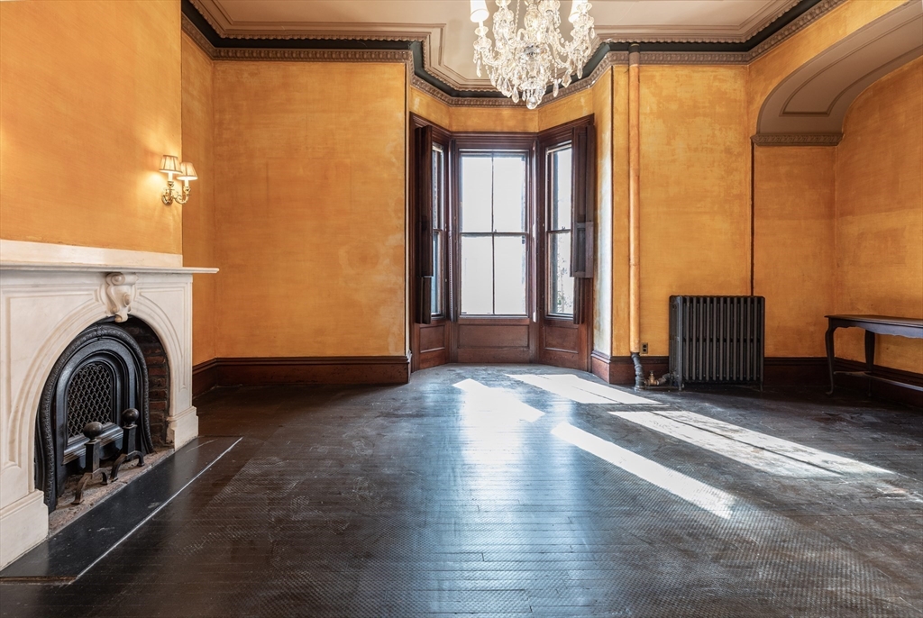 56 Rutland Sq Boston, MA 02118