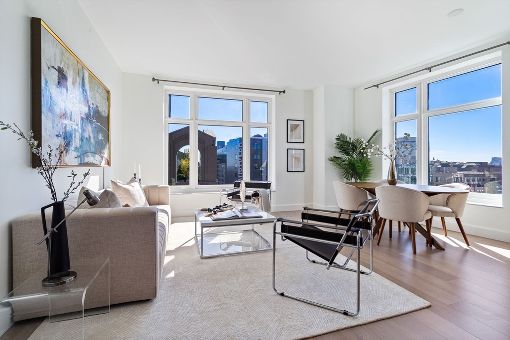 100 Lovejoy Wharf #PH 1B