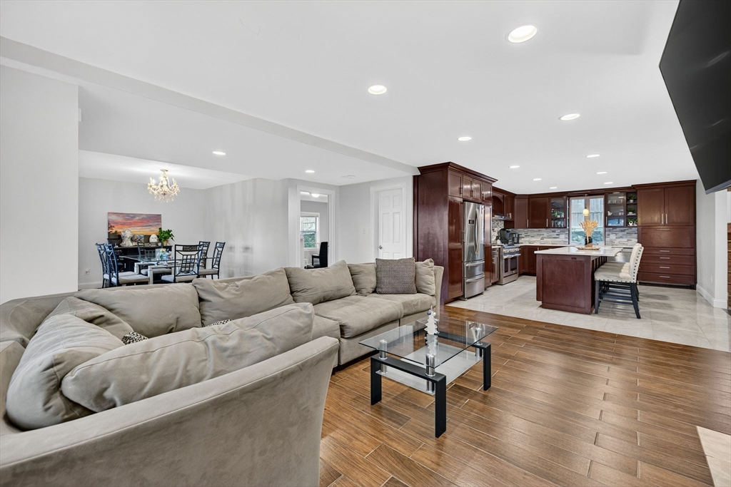 762 Main St Wakefield, MA 01880