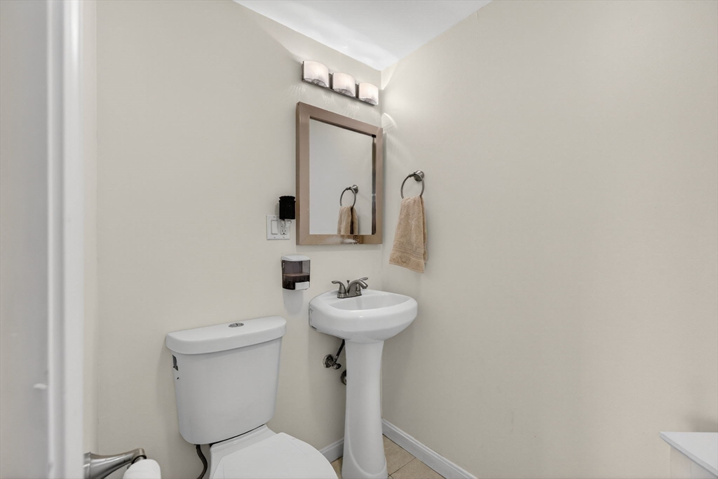 762 Main St Wakefield, MA 01880