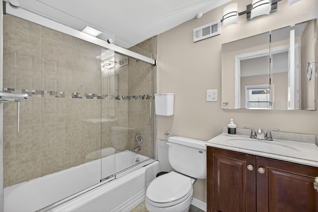 762 Main St Wakefield, MA 01880