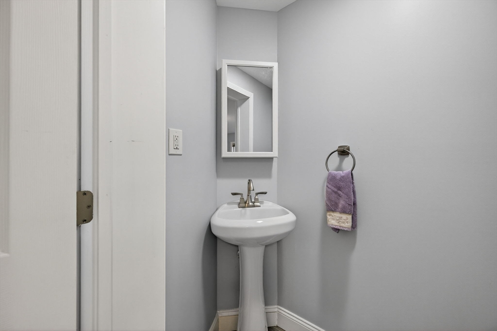 762 Main St Wakefield, MA 01880