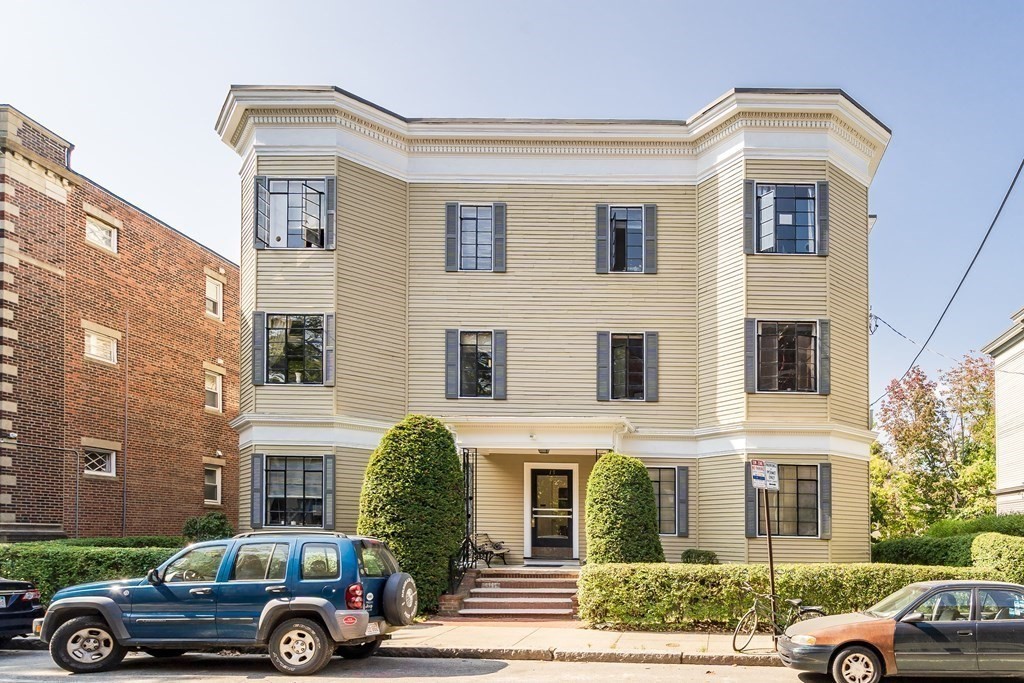 15 Ellery St #11 Cambridge, MA 02138