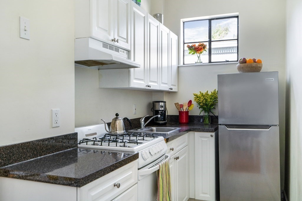 15 Ellery St #11 Cambridge, MA 02138