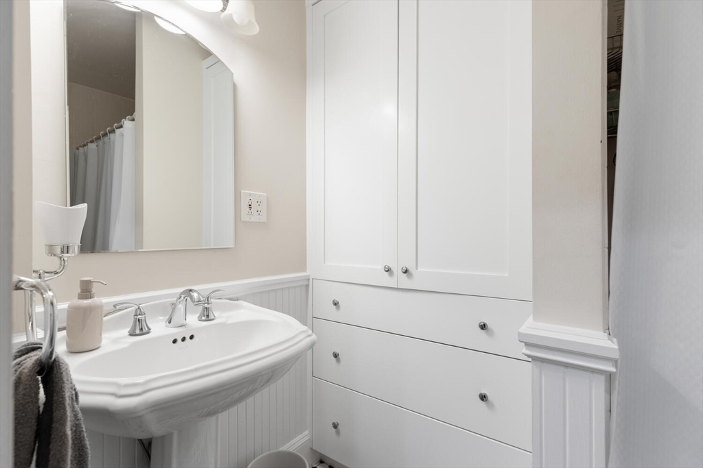 35 Richardson St #2 Wakefield, MA 01880