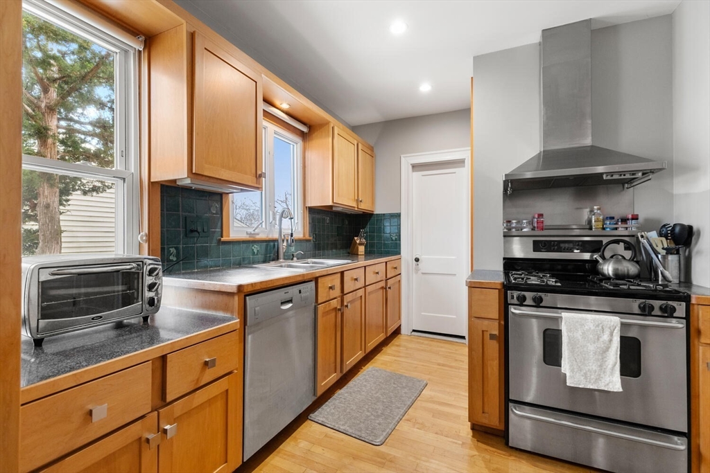 35 Richardson St #2 Wakefield, MA 01880