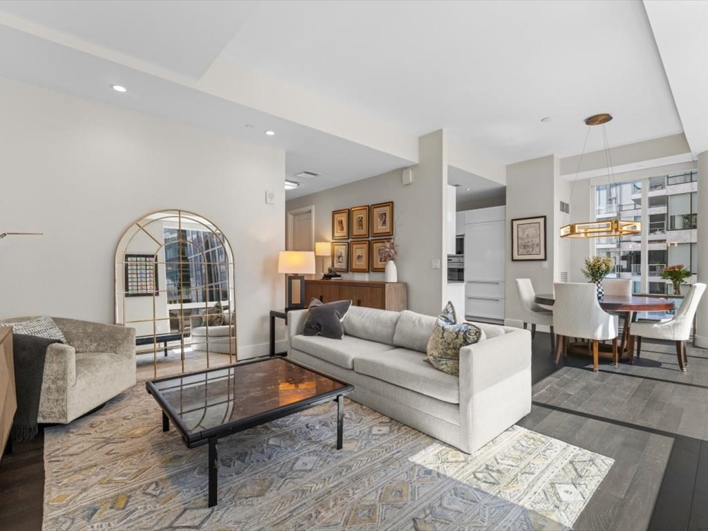 22 Liberty Dr #12G Boston, MA 02210