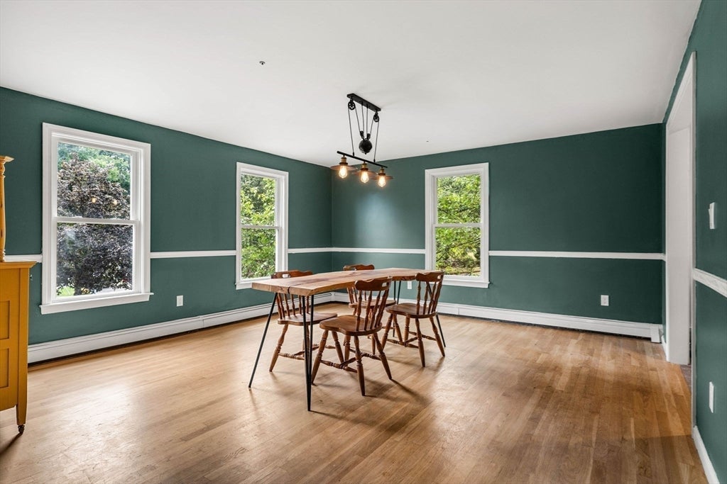 93 Kendrick Rd Wakefield, MA 01880