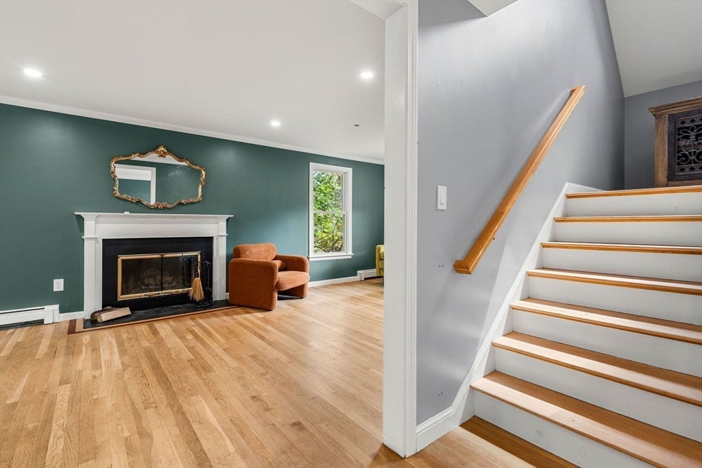 93 Kendrick Rd Wakefield, MA 01880