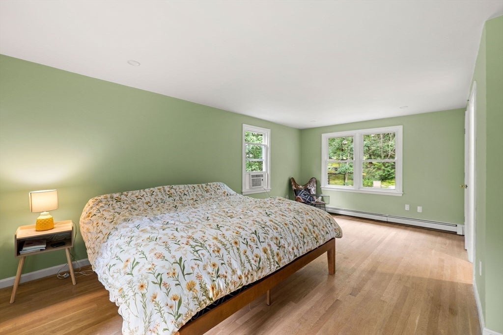 93 Kendrick Rd Wakefield, MA 01880
