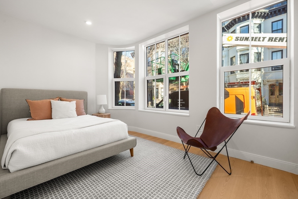 144 Worcester St #2 Boston, MA 02118