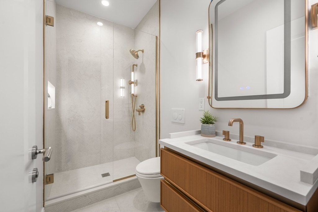 144 Worcester St #2 Boston, MA 02118