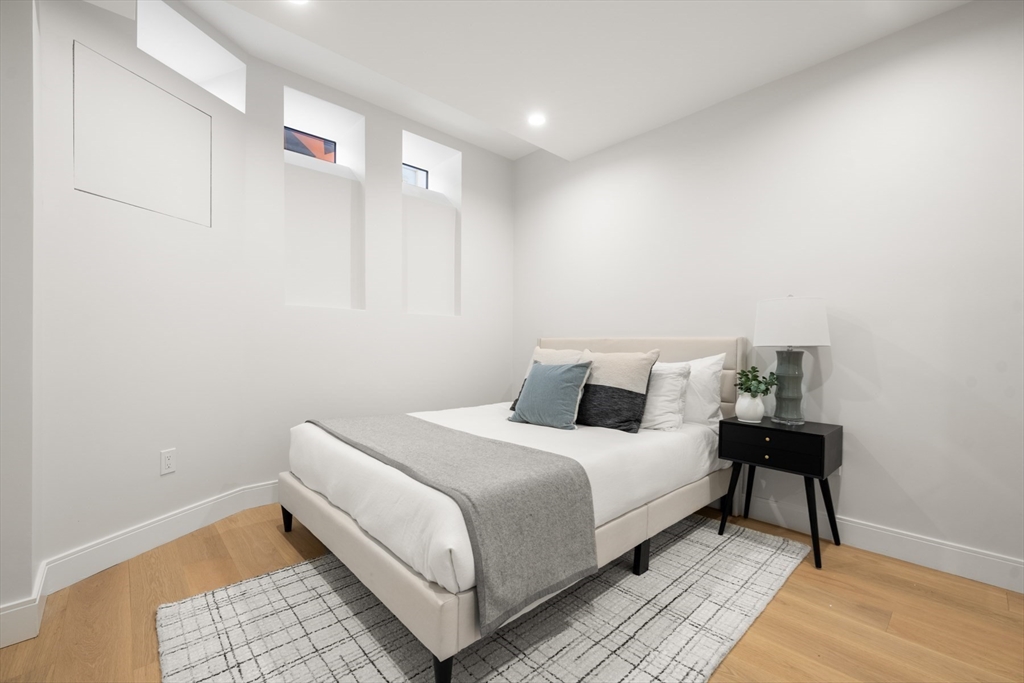 144 Worcester St #2 Boston, MA 02118