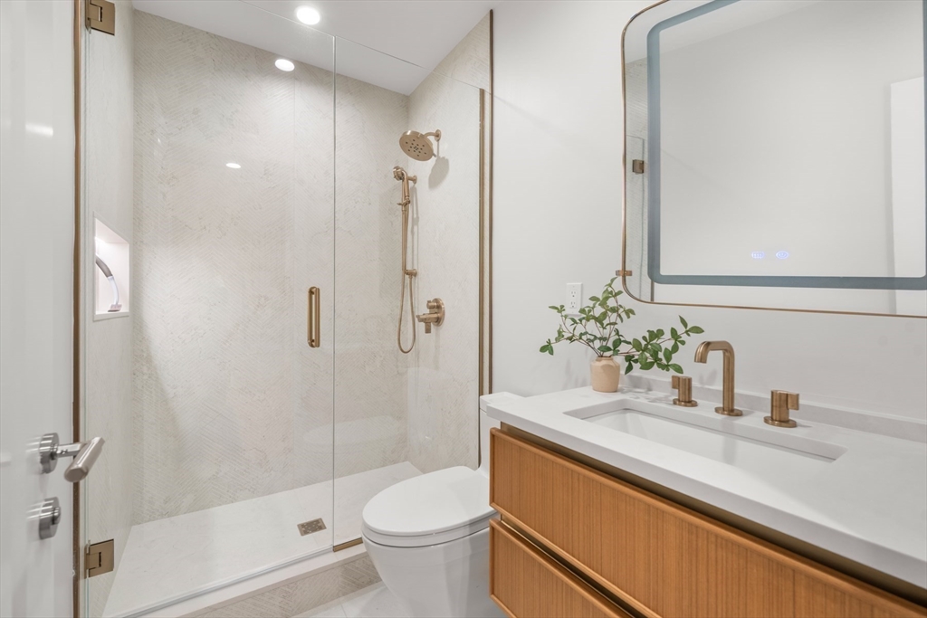 144 Worcester St #2 Boston, MA 02118