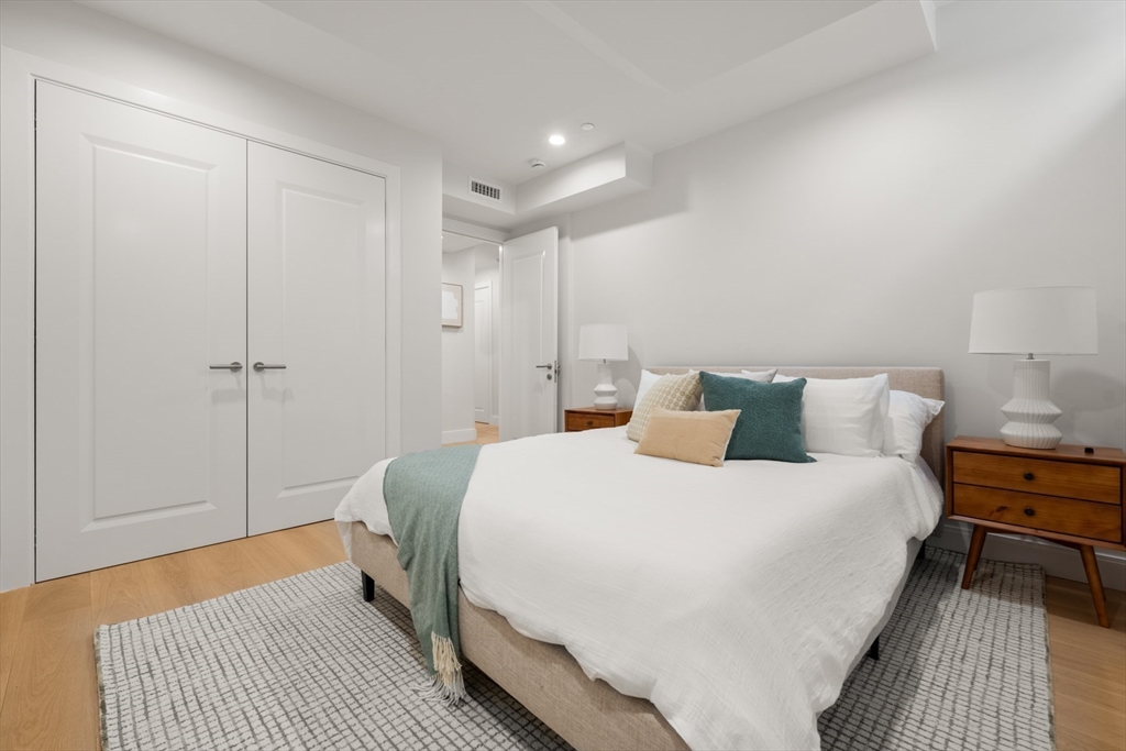 144 Worcester St #2 Boston, MA 02118