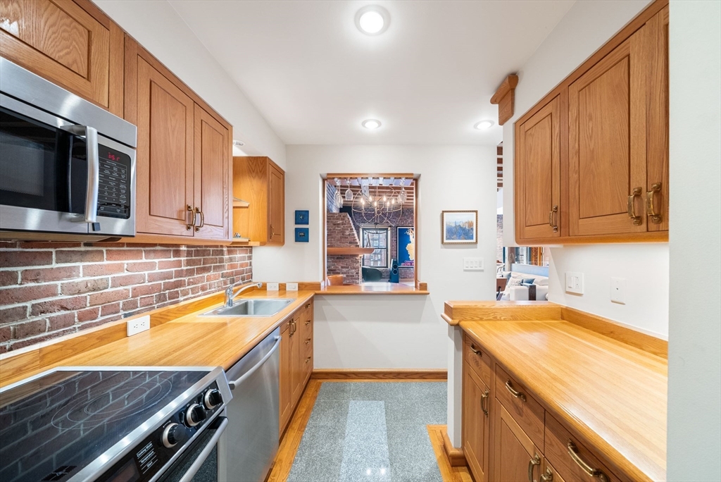 436 Lewis Wharf #436 Boston, MA 02110