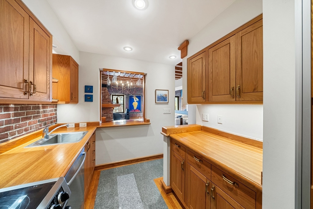 436 Lewis Wharf #436 Boston, MA 02110