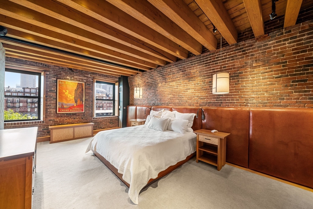 436 Lewis Wharf #436 Boston, MA 02110